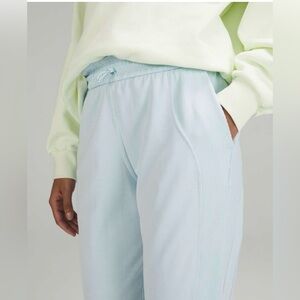 NWOT Lululemon Brushed Softstreme Ribbed High-Rise joggers, SIZE 8